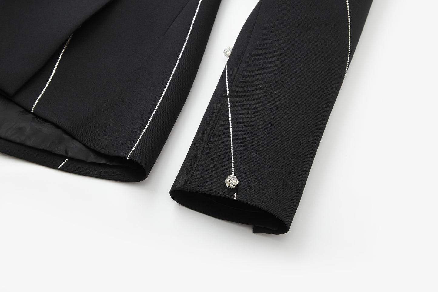 ordúdíordú | Suit - Ball and Drill Suit