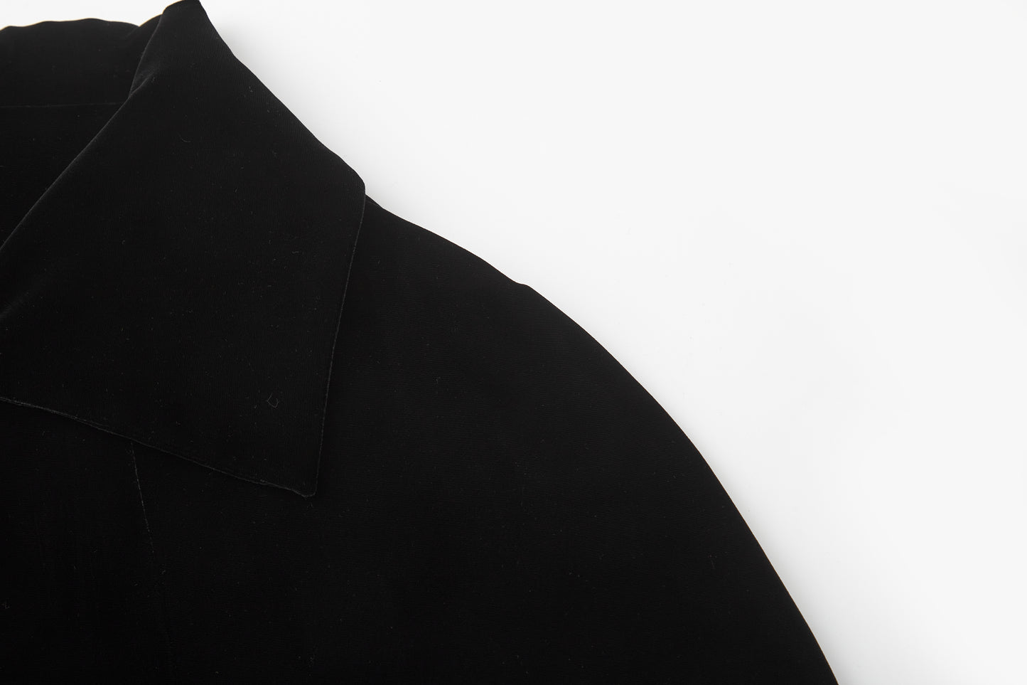 ordúdíordú | Cape - Black Velvet Cape