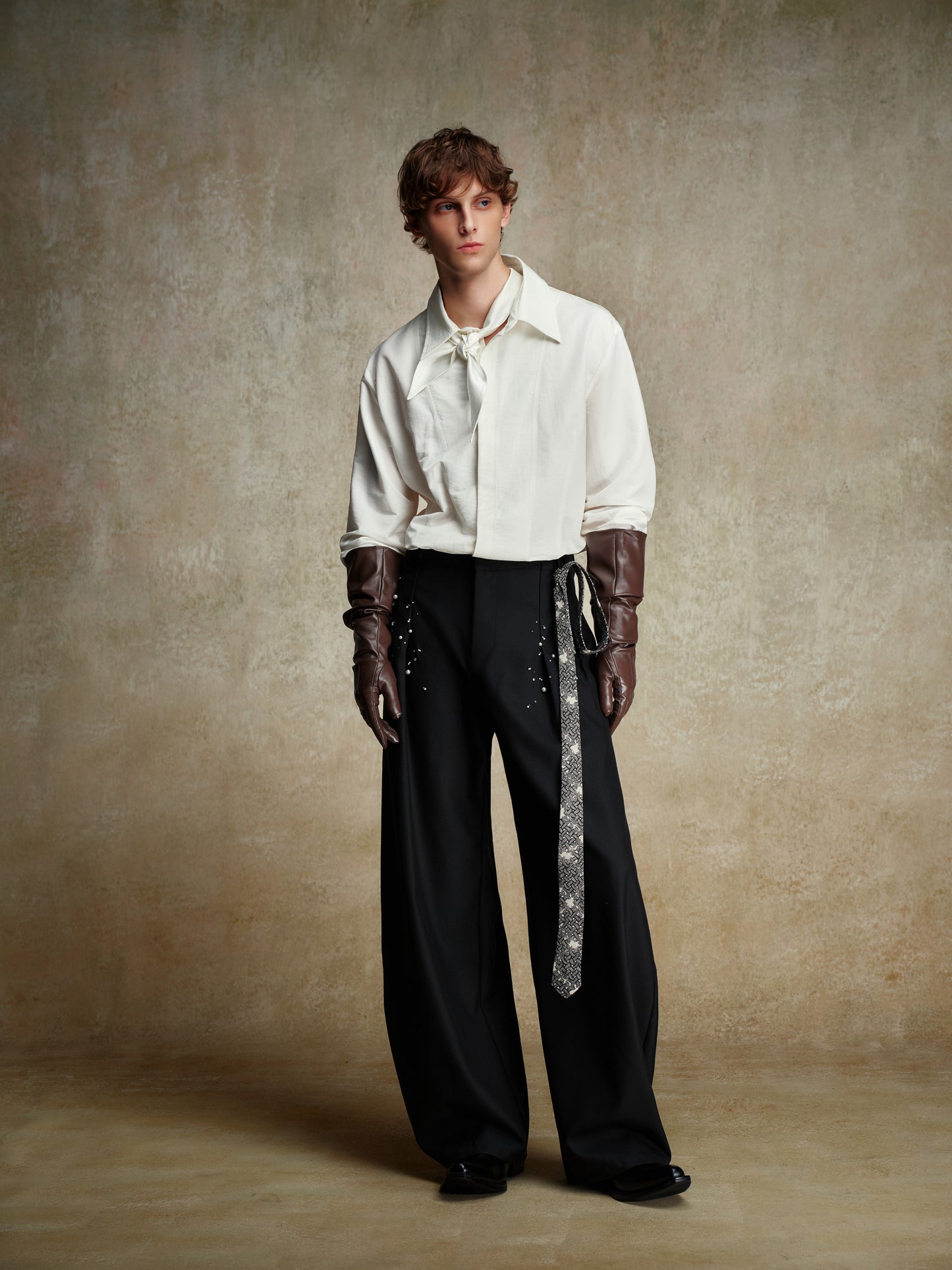 ordúdíordú | Trousers - Pearl Curved Pants