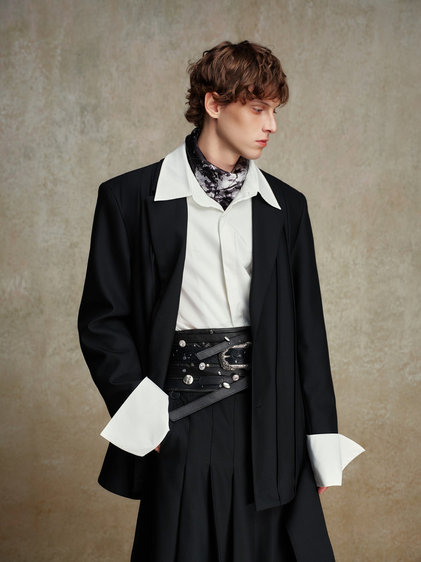 ordúdíordú | Suit - Front Hem Structure Suit