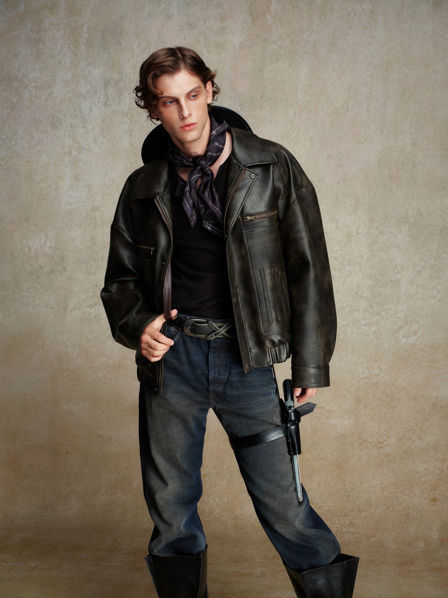 ordúdíordú | Jacket - Brown Leather Jacket with a Silhouette