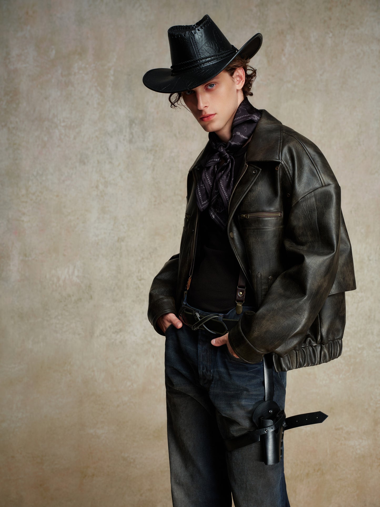 ordúdíordú | Jacket - Brown Leather Jacket with a Silhouette