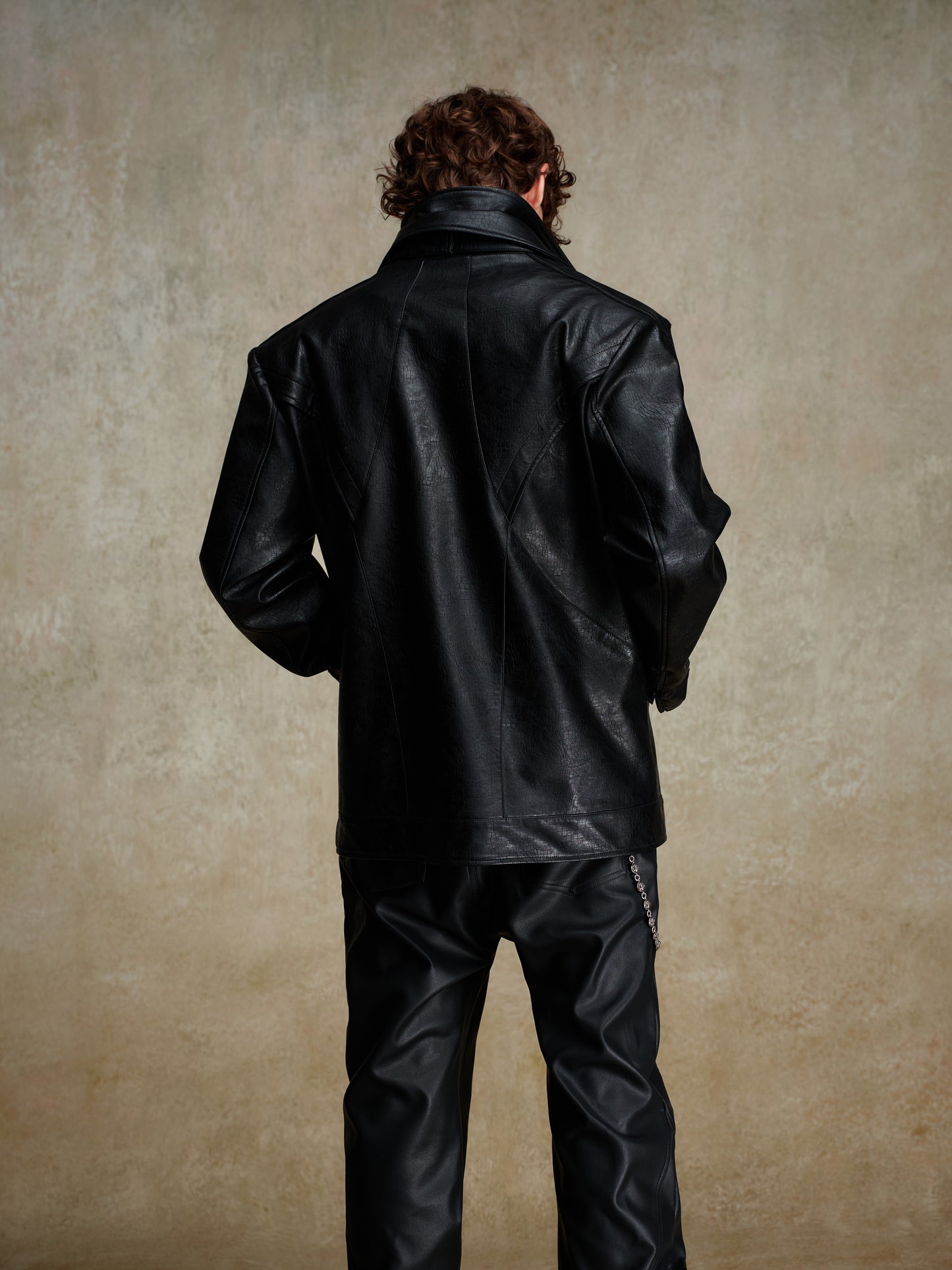 ordúdíordú | Jacket - Double-layered Collar Black Leather Jacket