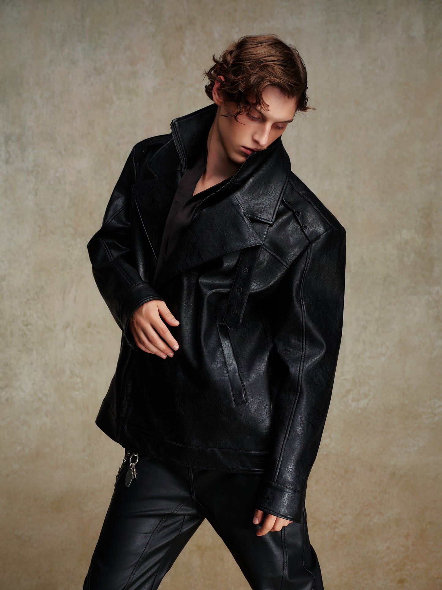 ordúdíordú | Jacket - Double-layered Collar Black Leather Jacket