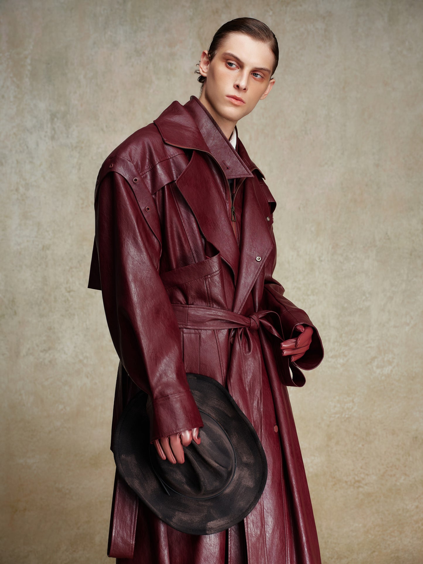 ordúdíordú | Jacket - Black Structured Leather Jacket