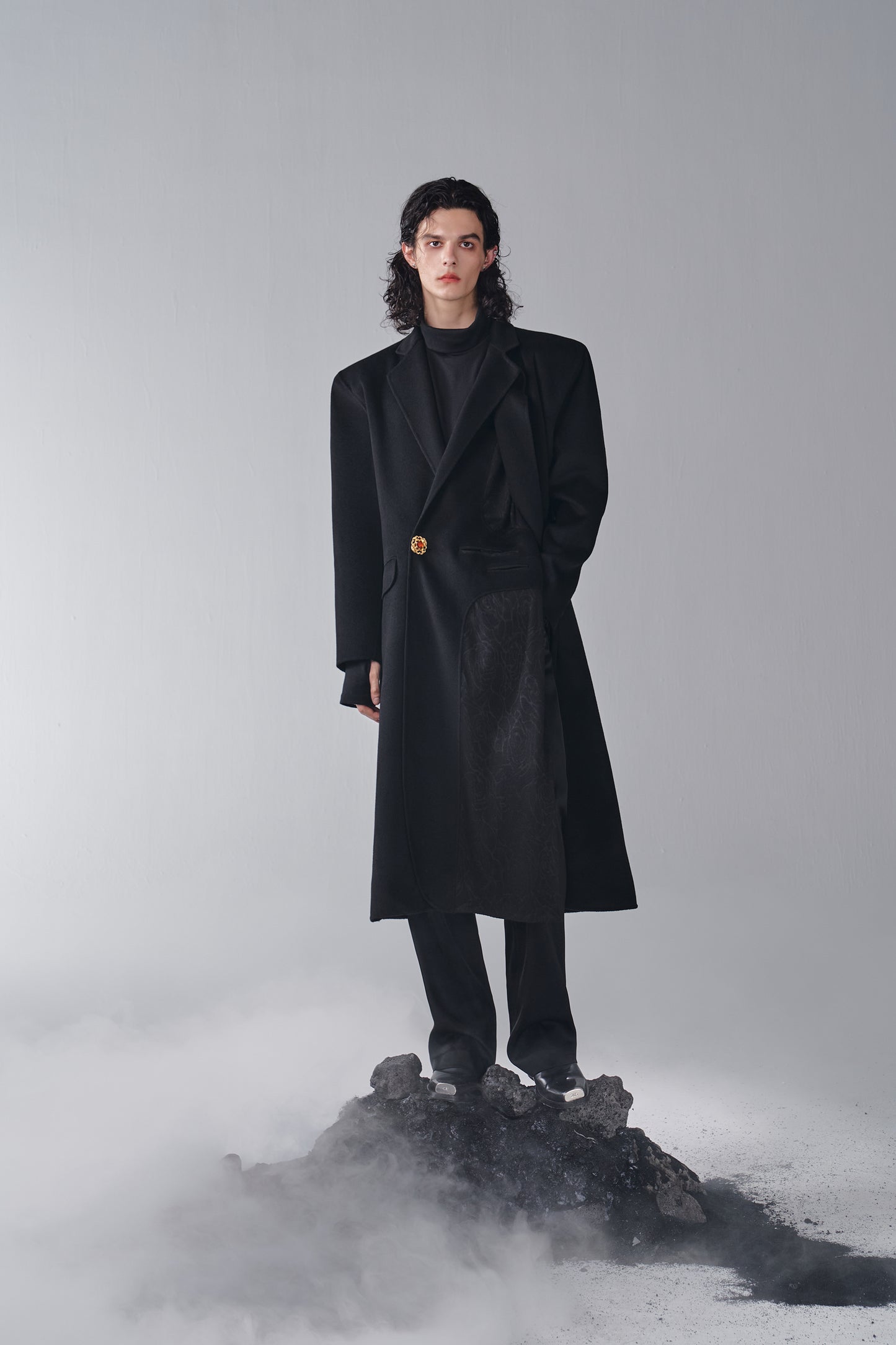 ordúdíordú | Coat - Asymmetrical Double Front Rose Tweed Coat