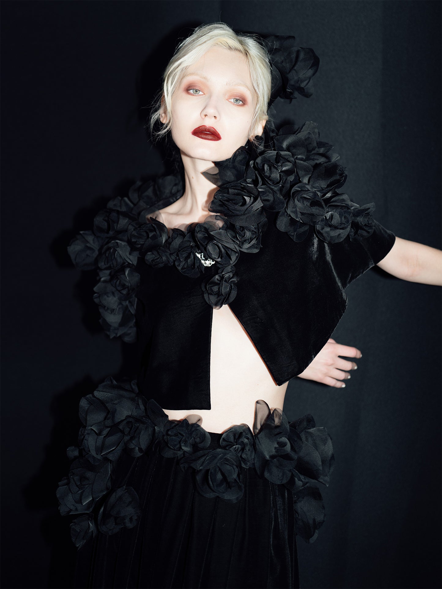 ordúdíordú | Dress - Half Skirt with Black Roses