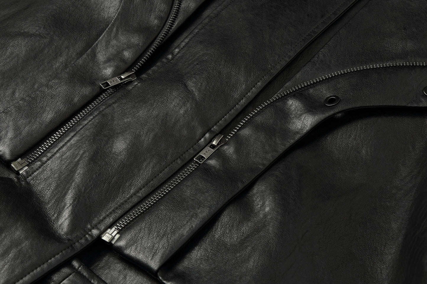 ordúdíordú | Jacket - Black Structured Leather Jacket