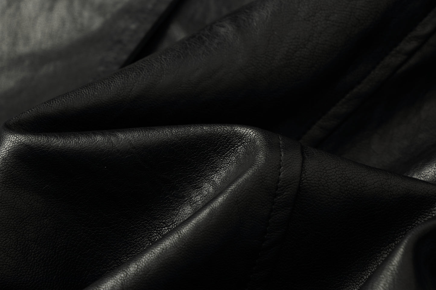 ordúdíordú | Jacket - Black Structured Leather Jacket