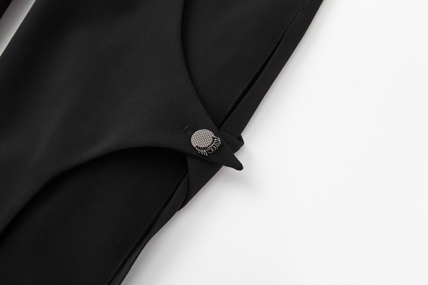 ordúdíordú | Trousers - Deconstruct Slim-fit Trousers
