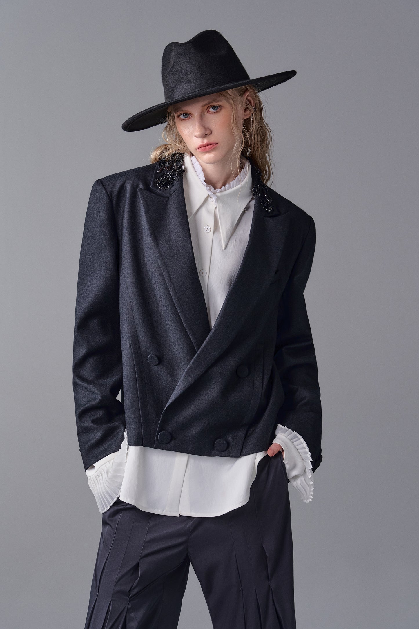 ordúdíordú | Jacket - Diamond Grey Jacket with Collar Embroidery
