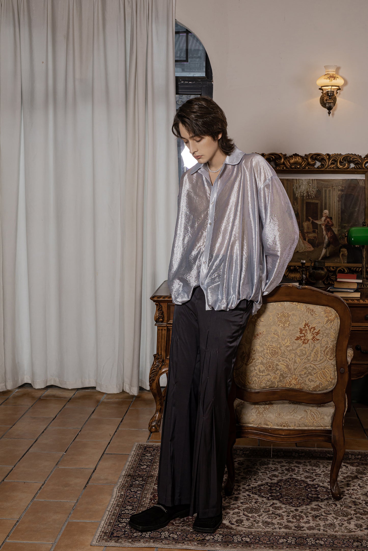 ordúdíordú | Trousers - Flared Trousers with Three Front and Middle Pleats