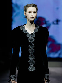 ordúdíordú | Top - Floral Velour Top