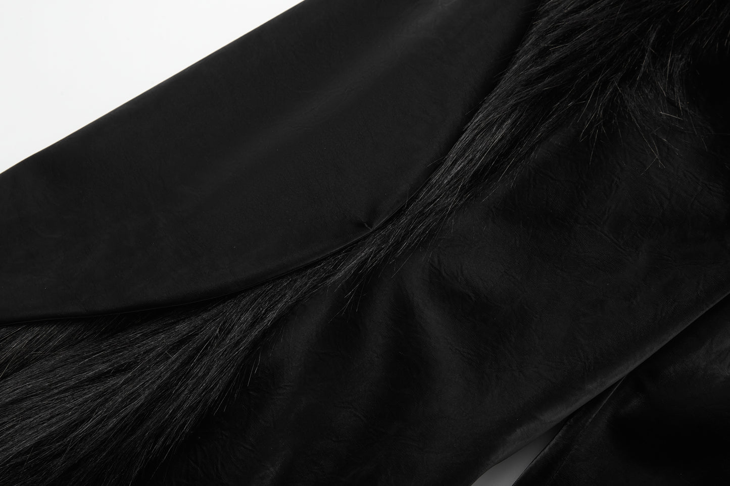 ordúdíordú | Trousers - Glossy Imitation Leather Fur Trousers