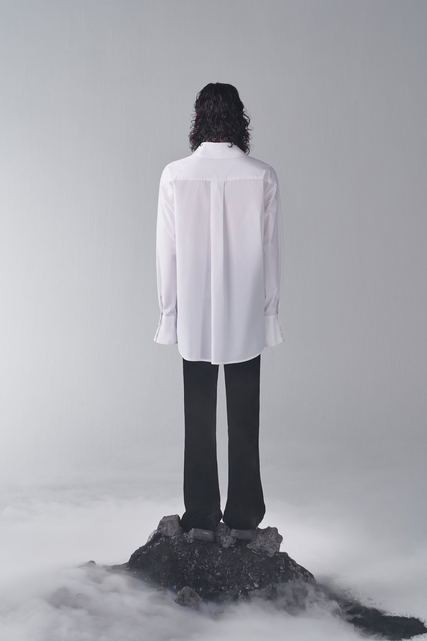 ordúdíordú | Shirt - Loose Wide Shirt with Bell Sleeves