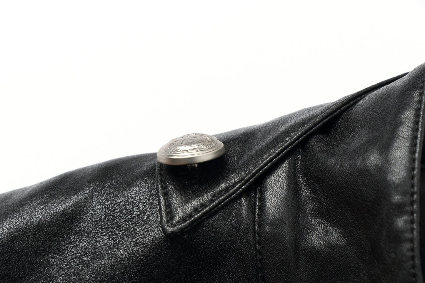 ordúdíordú | Jacket - Multi-button Armor-style Leather Jacket