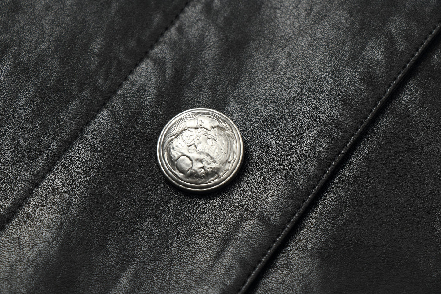 ordúdíordú | Jacket - Multi-button Armor-style Leather Jacket