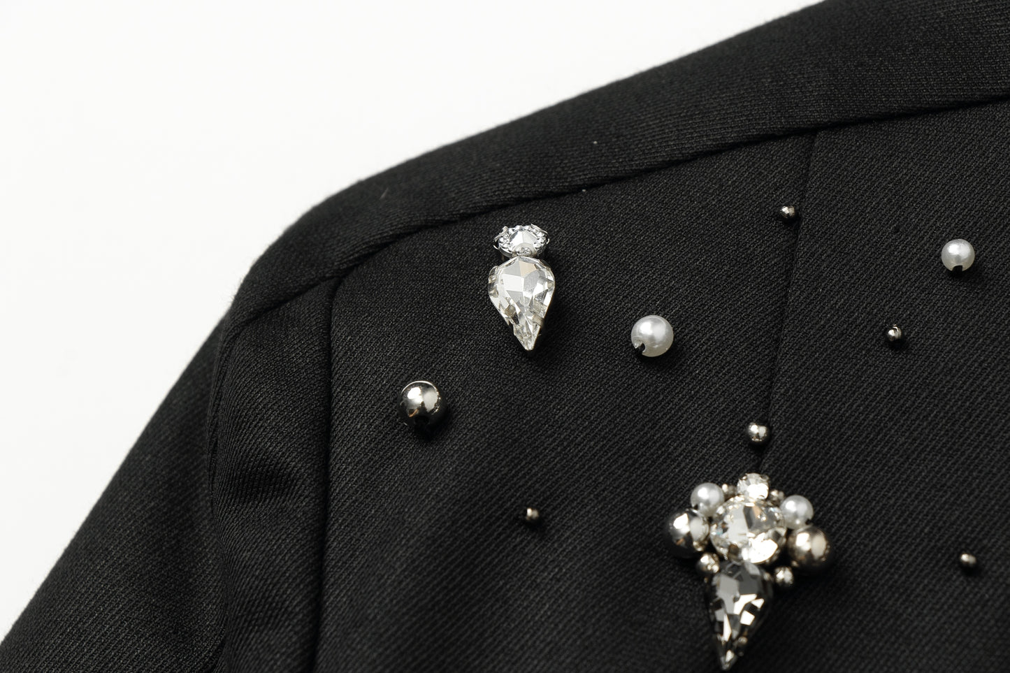 ordúdíordú | Jacket - Zhongshan Suit Studded with Diamonds and Beads