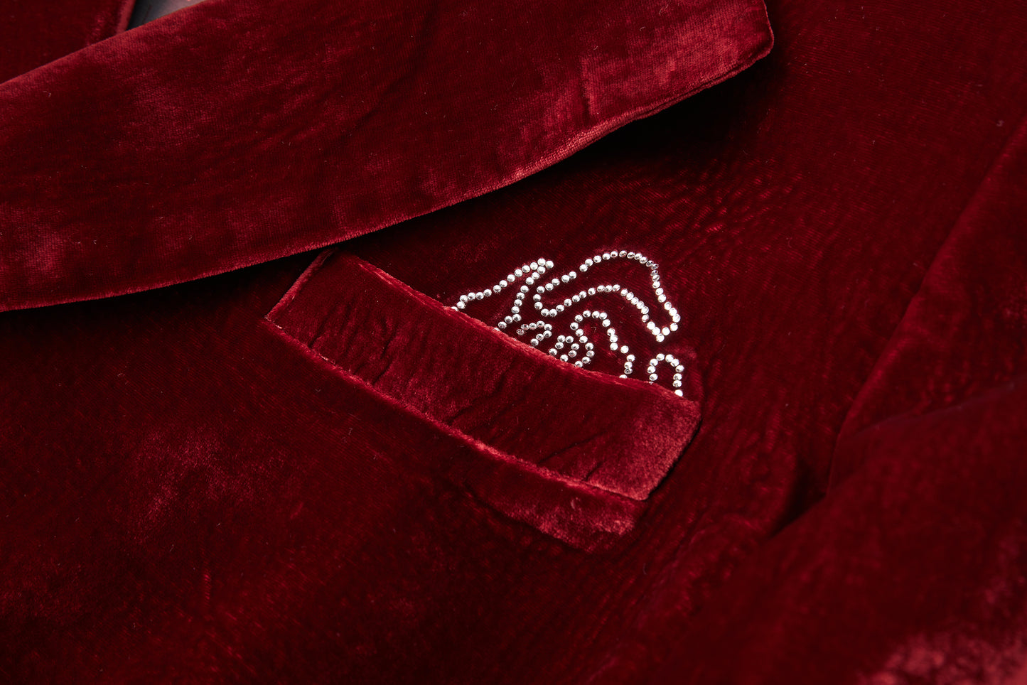 ordúdíordú | Suit- Red Velvet Suit with Pressed Diamond