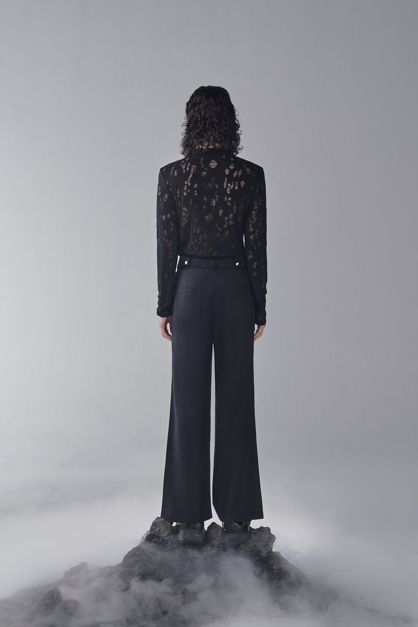ordúdíordú | Top - Ripped Black Sweater