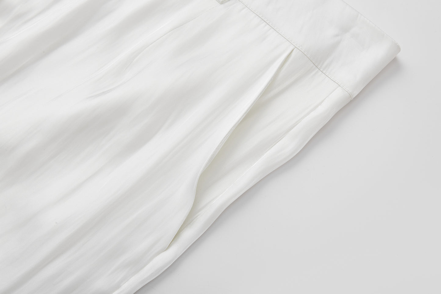ordúdíordú | Trousers - Smooth Textured Pants