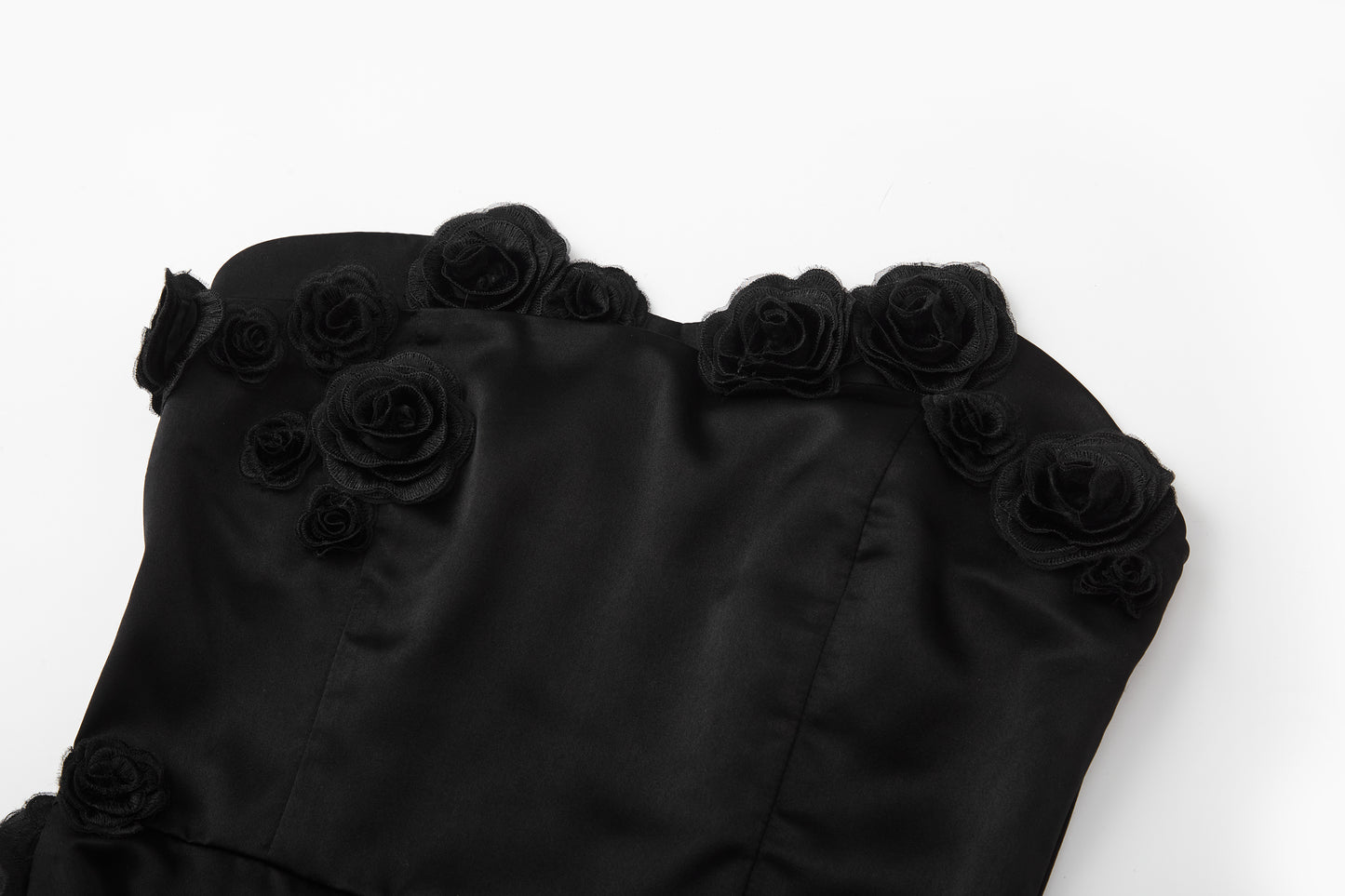 ordúdíordú | Dress - Strapless Dress with Black Roses