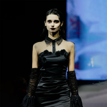 ordúdíordú | Dress - Strapless Dress with Black Roses