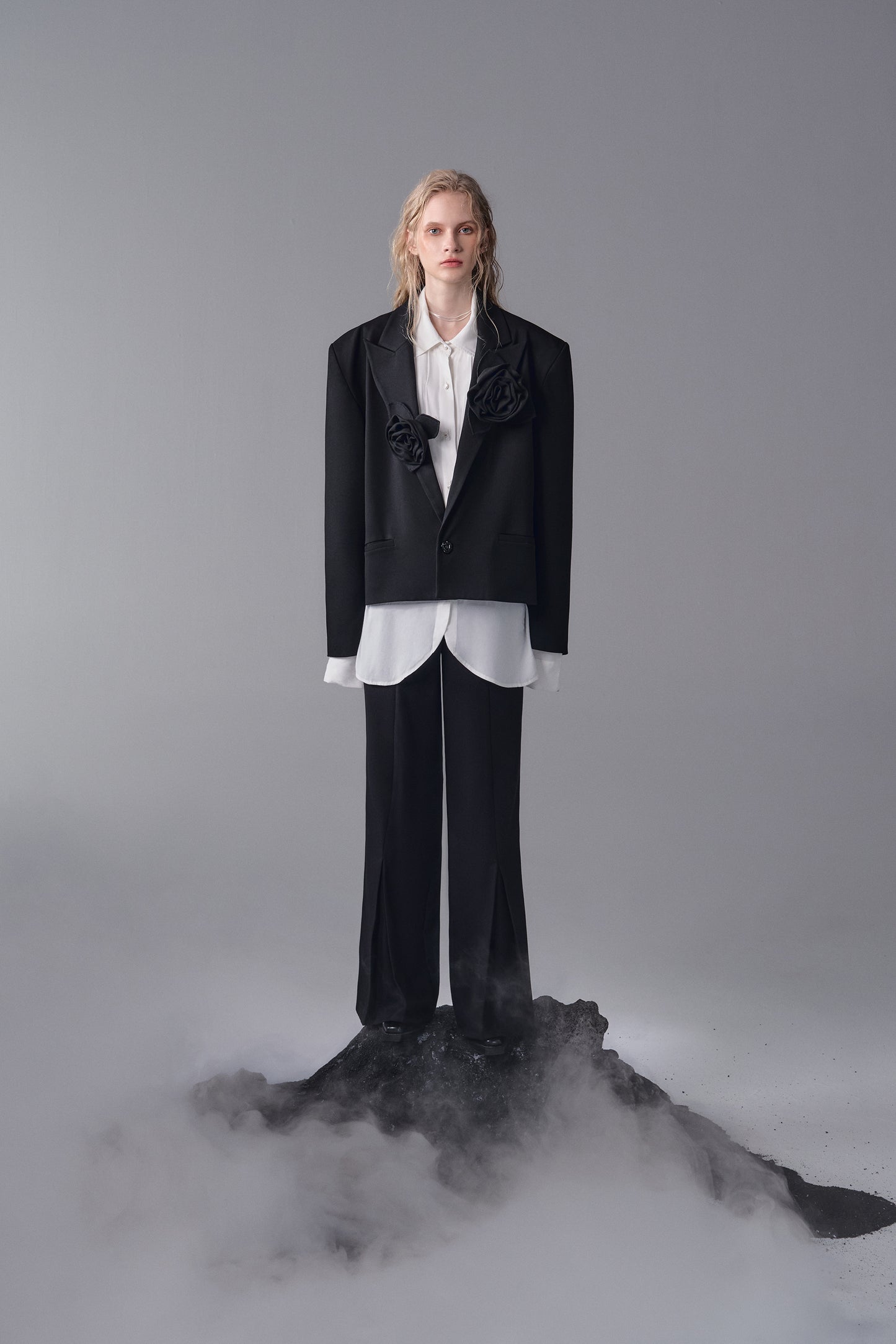 ordúdíordú | Coat - Three-dimensional Rose Suit