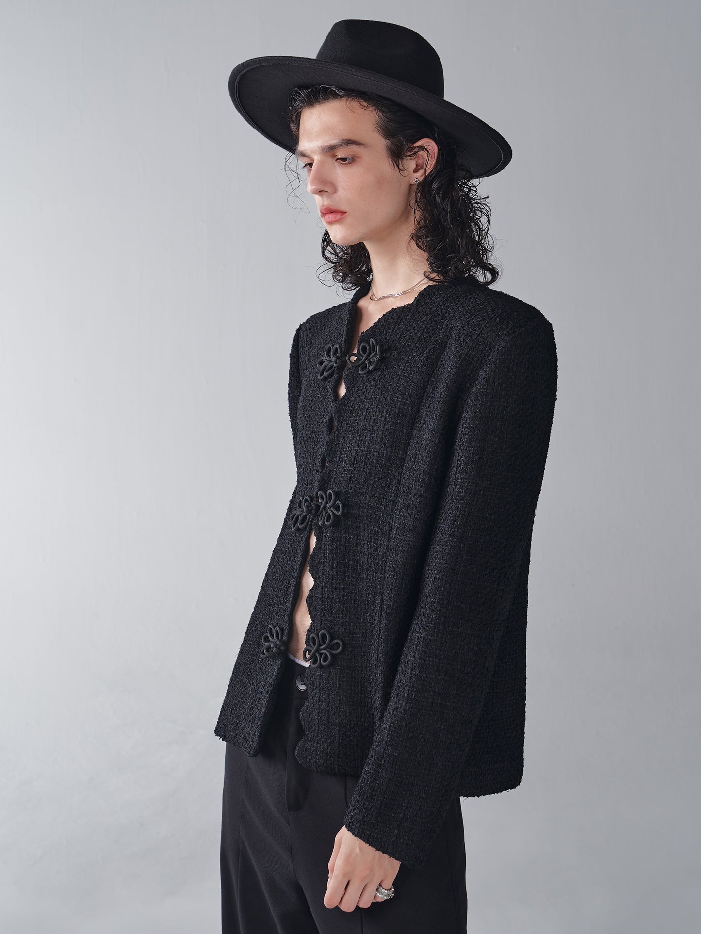 ordúdíordú | Coat - Coat with wavy flap button