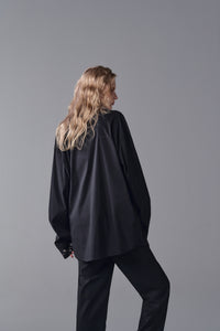 ordúdíordú | Shirt - Wide Textured Black Shirt with Sparkling Diamonds