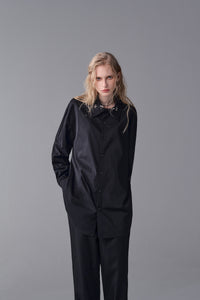 ordúdíordú | Shirt - Wide Textured Black Shirt with Sparkling Diamonds