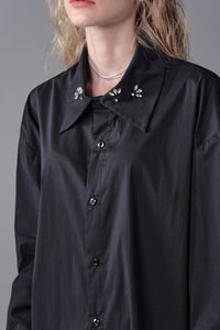 ordúdíordú | Shirt - Wide Textured Black Shirt with Sparkling Diamonds